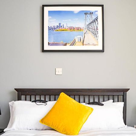 The Ella Fitzgerald - Modern 2 Bedroom Apartment, Super Close To City Centre Cardiff Exterior foto