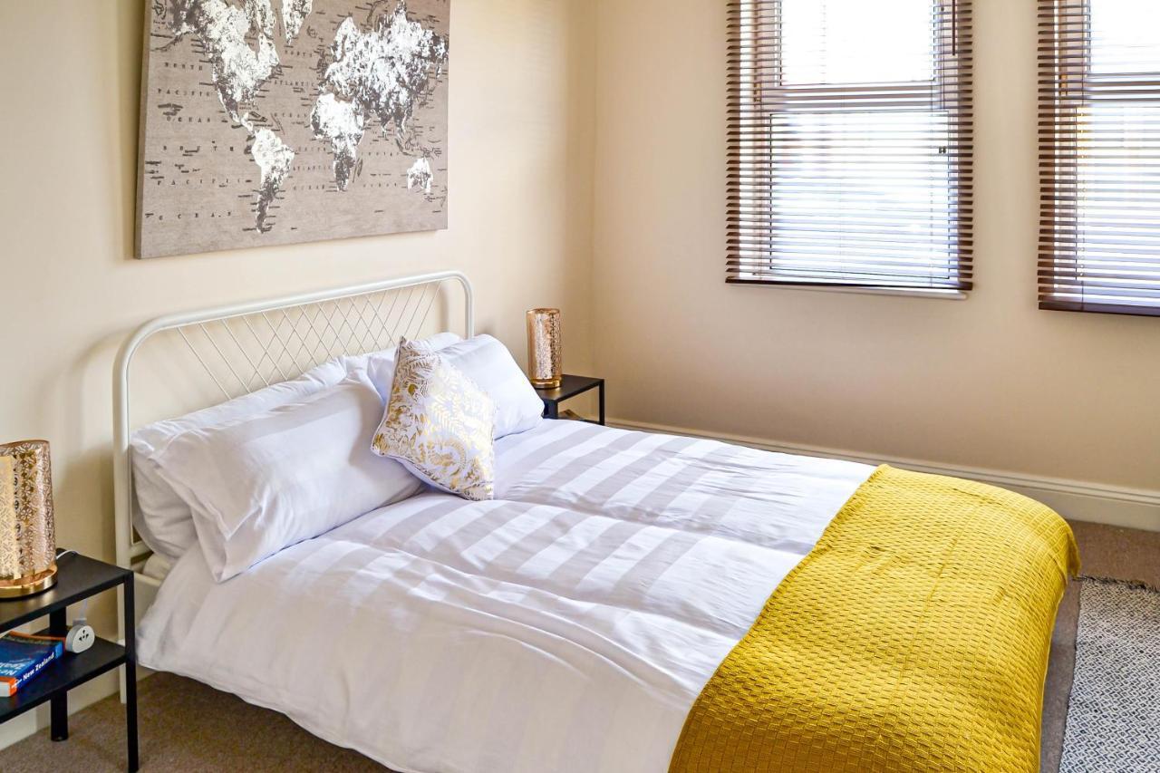 The Ella Fitzgerald - Modern 2 Bedroom Apartment, Super Close To City Centre Cardiff Exterior foto